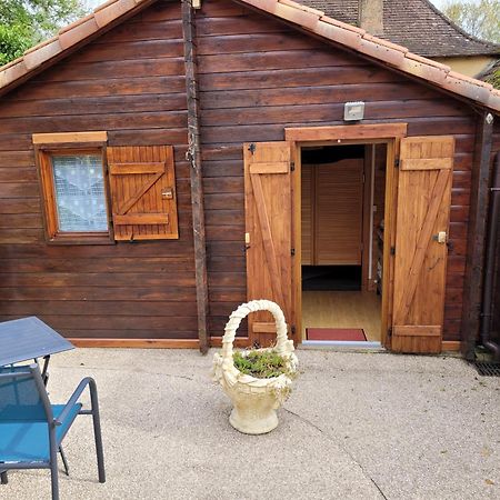 Au Petit Chalet Gigouzac 外观 照片