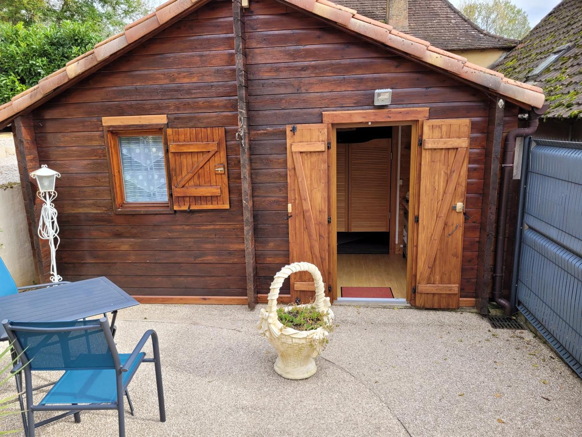 Au Petit Chalet Gigouzac 外观 照片